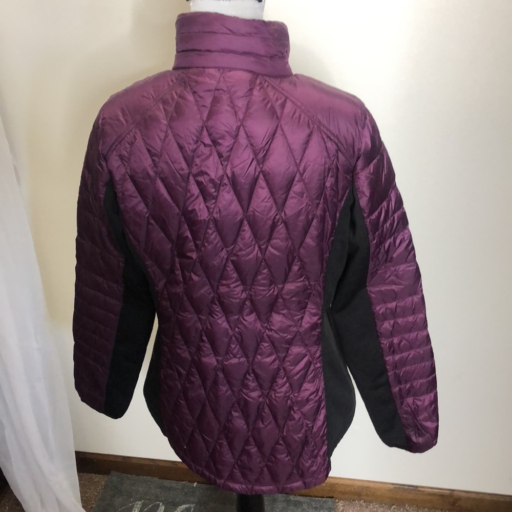 32 degrees purple and black quilted puffer zip up light weight coat size M​ - Picture 4 of 9